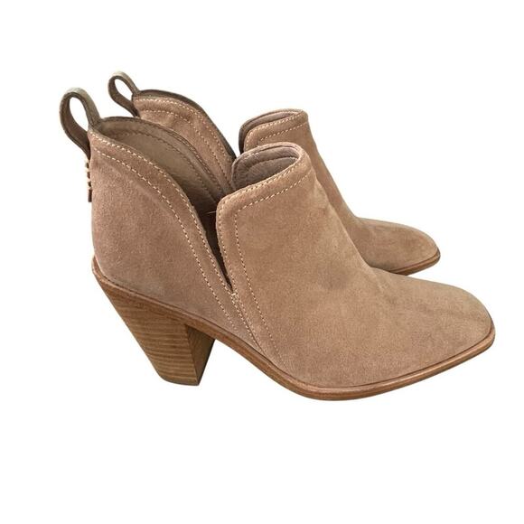 Jeffrey Campbell Rosalee Ankle Boots Women's 9 Suede Pull On Chunky Heel Beige - Picture 4 of 12